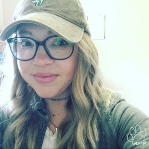 Meet your Posher, Ashley